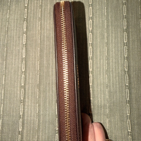 Kate Spade The Knot Colorblock Large Carryall - Picture 14 of 14